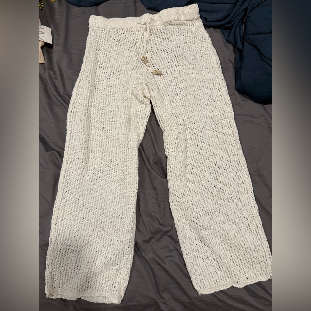 Abercrombie & Fitch Women's
Mid Rise Crochet-Style Coverup Pant